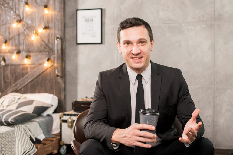 Best Real Estate Coaches: Selection Criteria