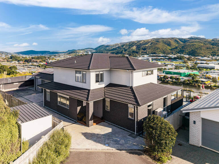 AI Real Estate Photo Editing by AgentUp