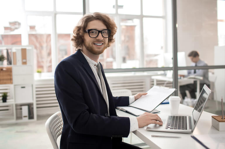 Solo Transaction Coordinators: Pros & Cons