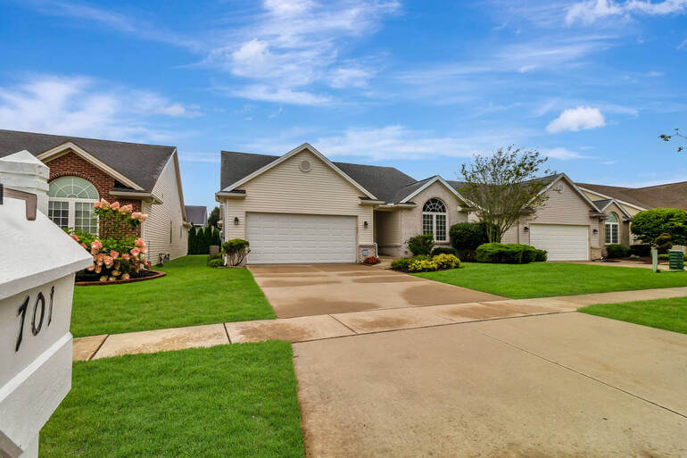 AI Real Estate Photo Editing by AgentUp