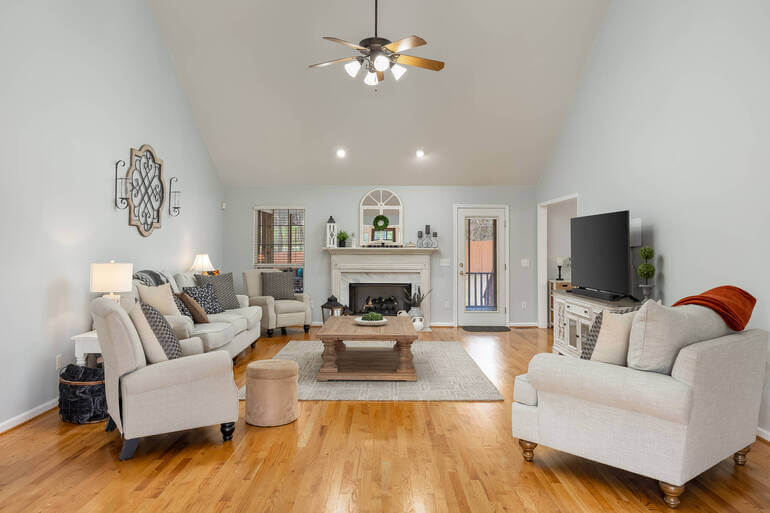 AI Real Estate Photo Editing by AgentUp