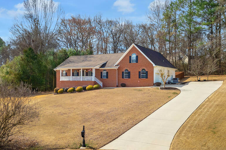 AI Real Estate Photo Editing by AgentUp