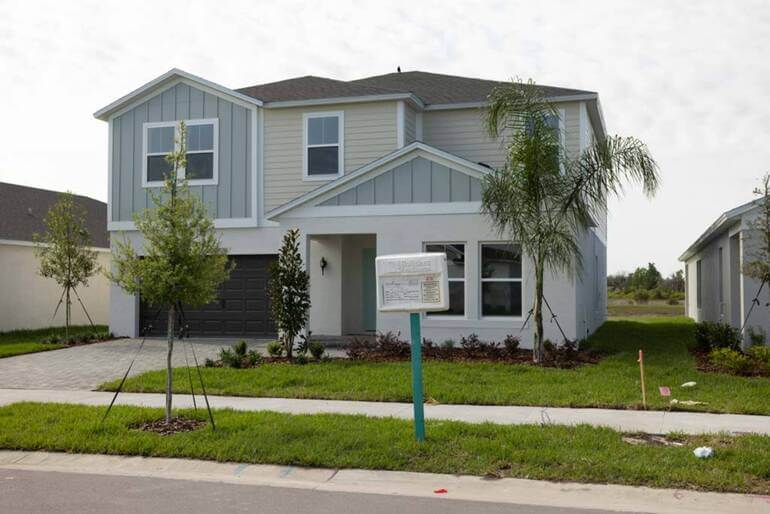 Yard clutter and lawn debris