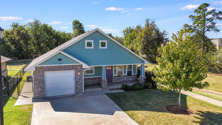 Photo with no car - real estate photo editing ai