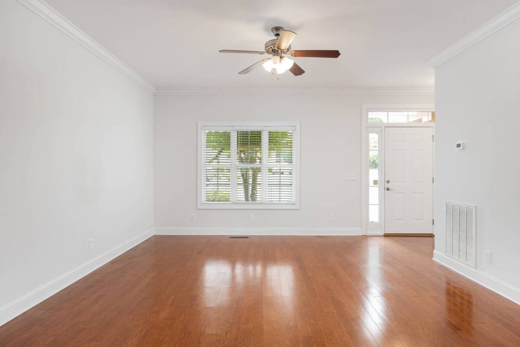 Empty living room before virtual home staging software
