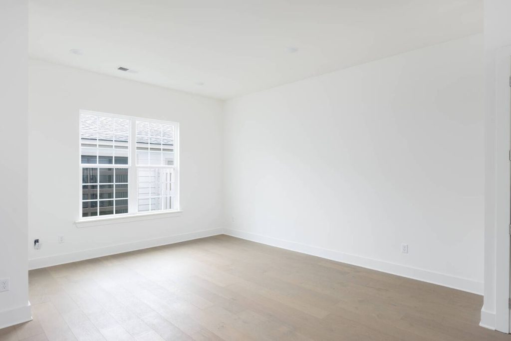 Empty living room before virtual home staging software