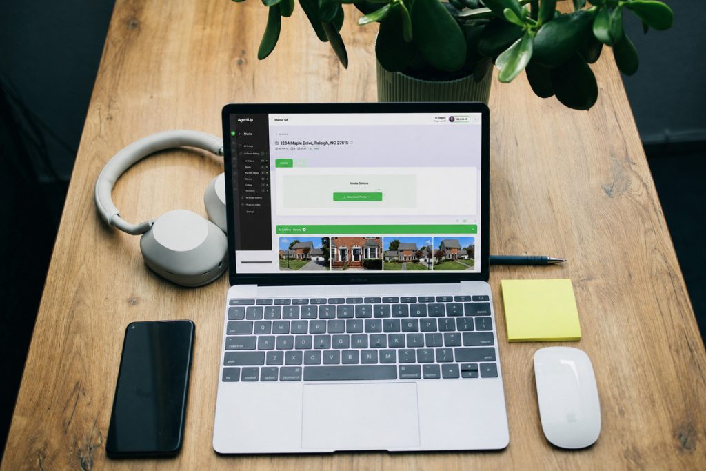 AgentUp workspace for photo editing for real estate agents