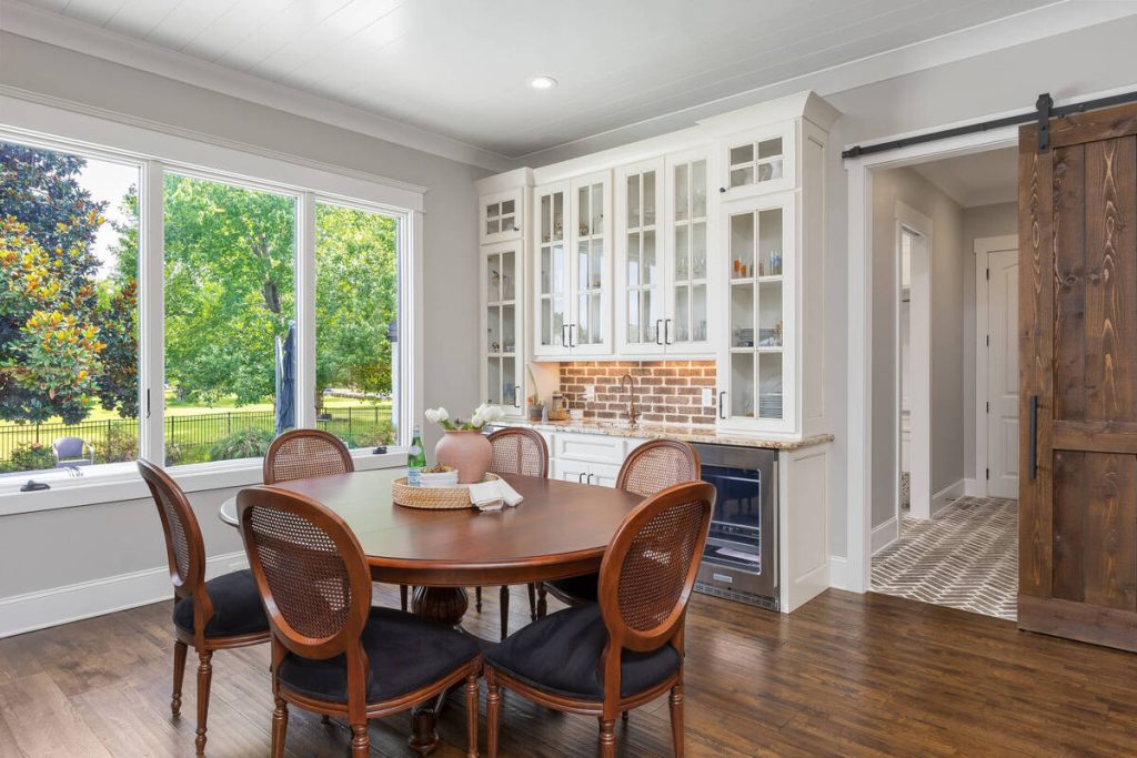 AI HDR real estate photo editing for a bright dining area