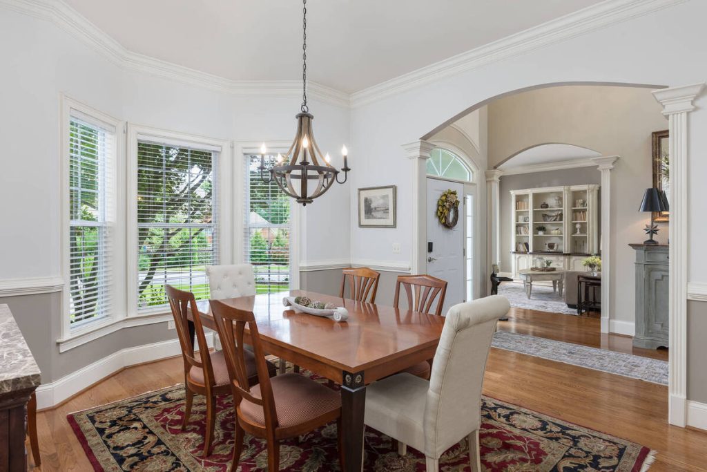 Professionally balanced dining room created with real estate HDR photo editing services